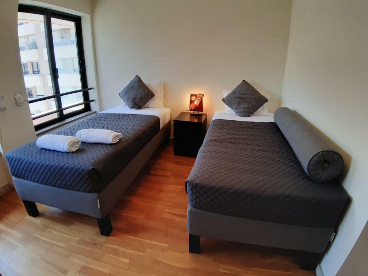 Sweet With Bathroom In Guest house Lisbon